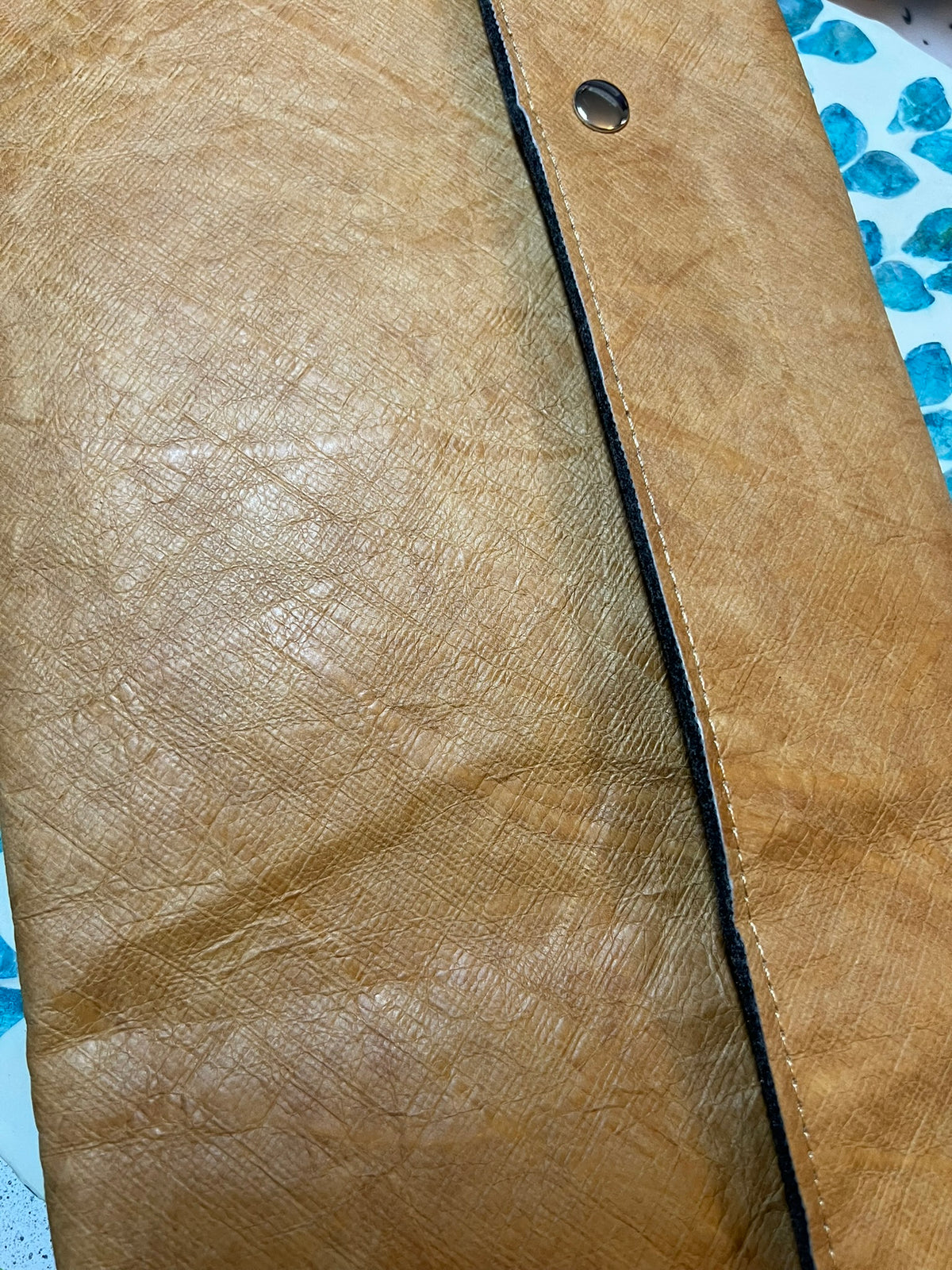 Wide bag with snaps soft