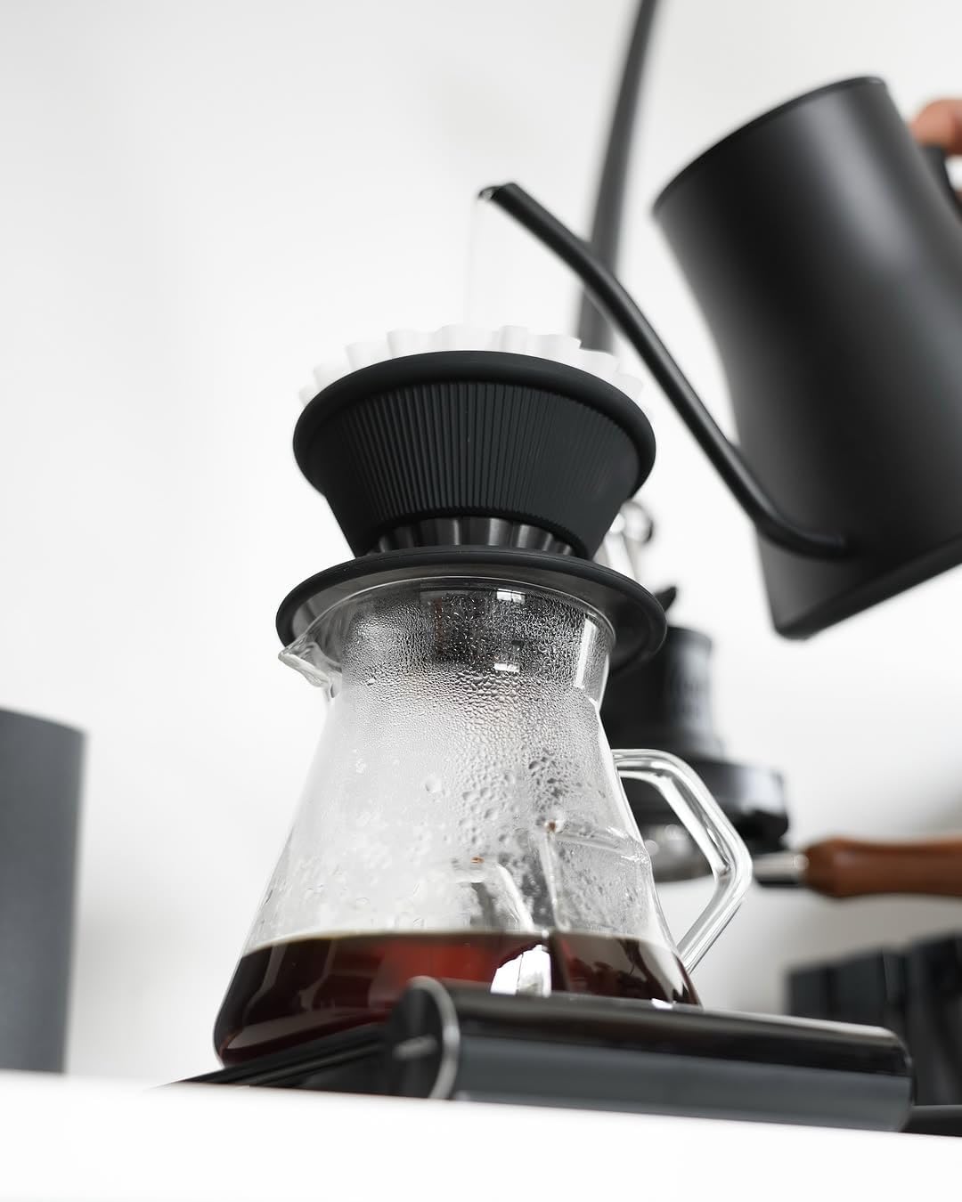 2-in-1 Pour Over Coffee Dripper