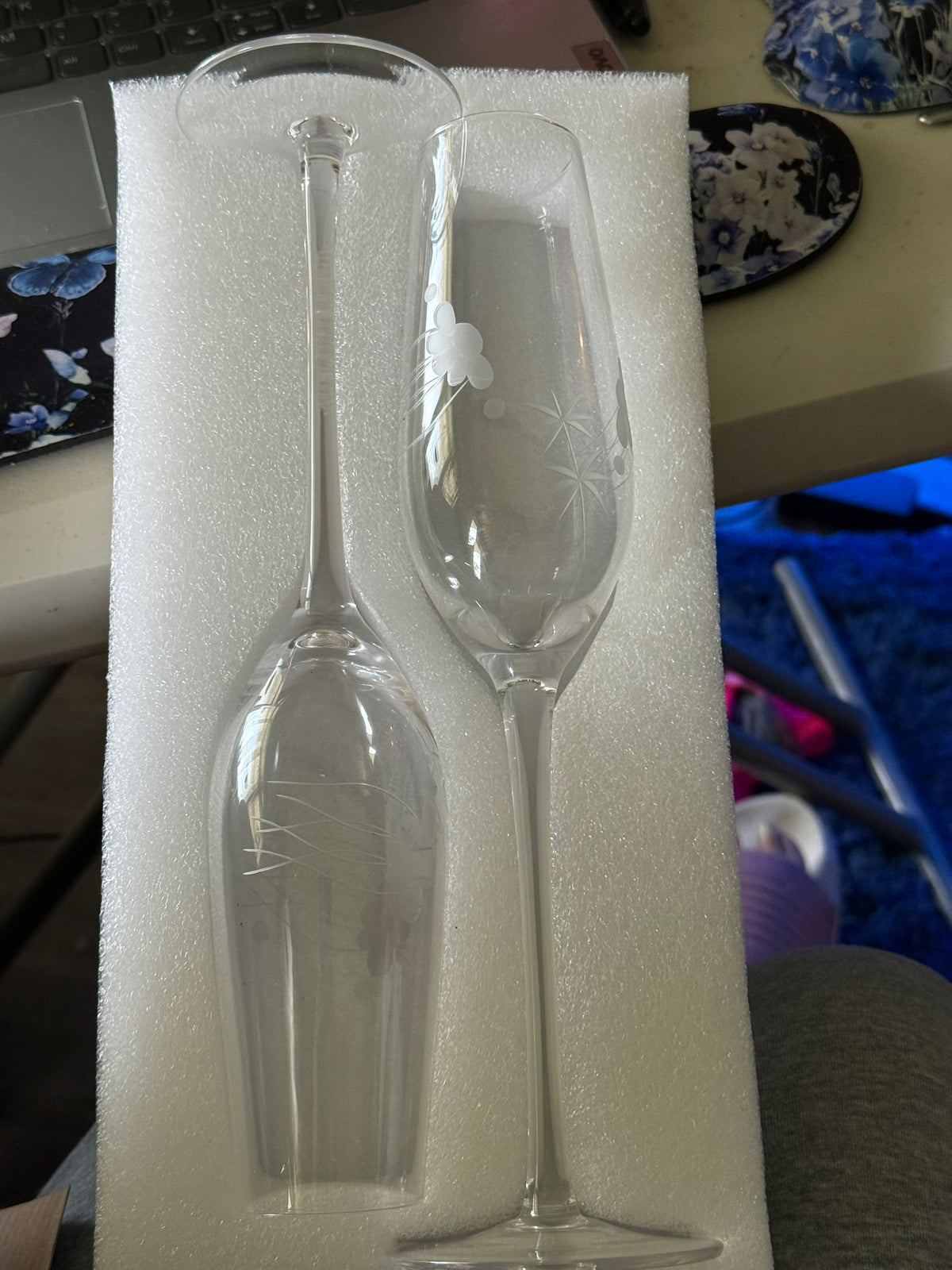 Set of 2 Champagne Toasting Glasses