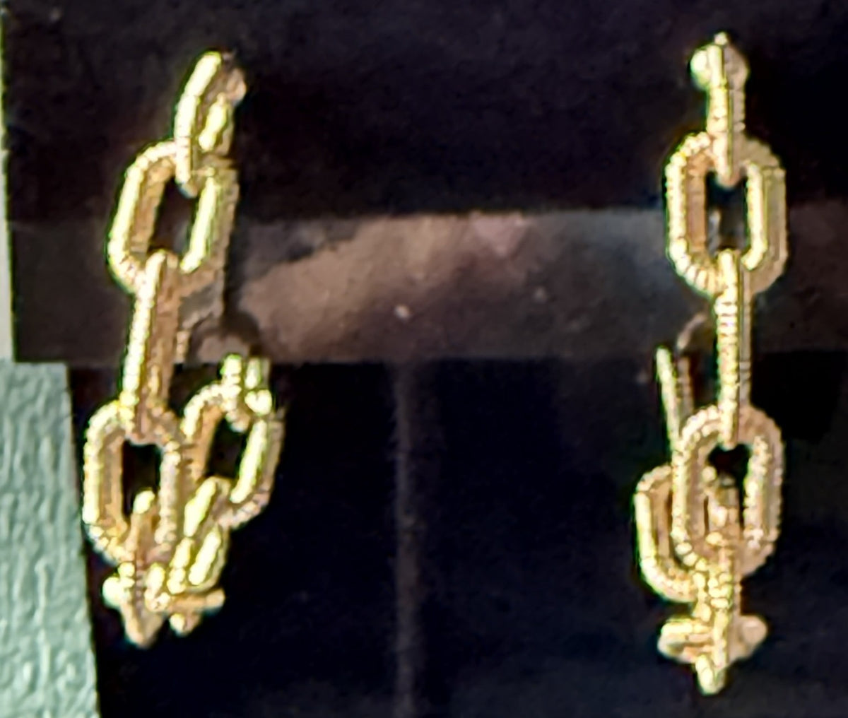 Chain Link Hoops